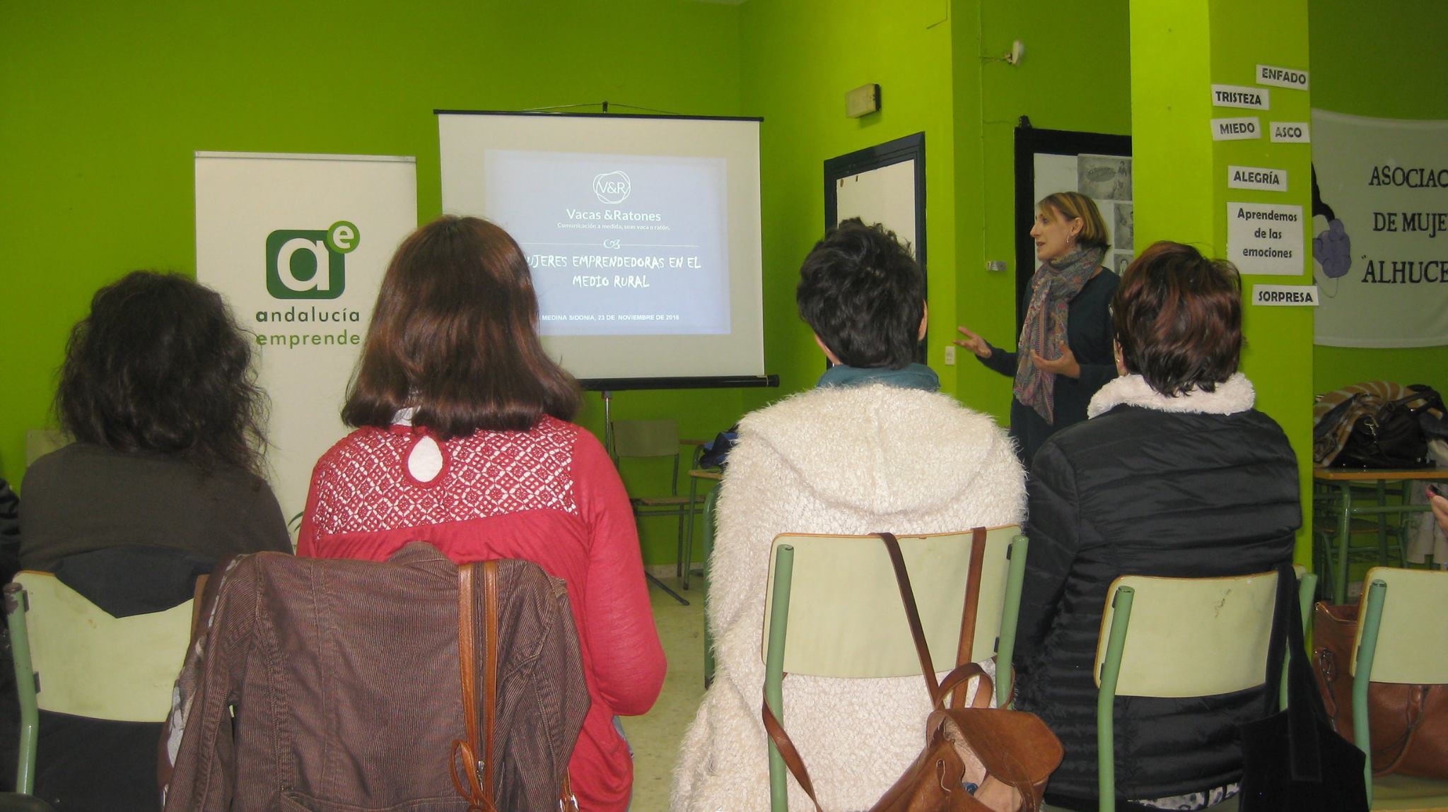 Taller en Medina: emprender en femenino